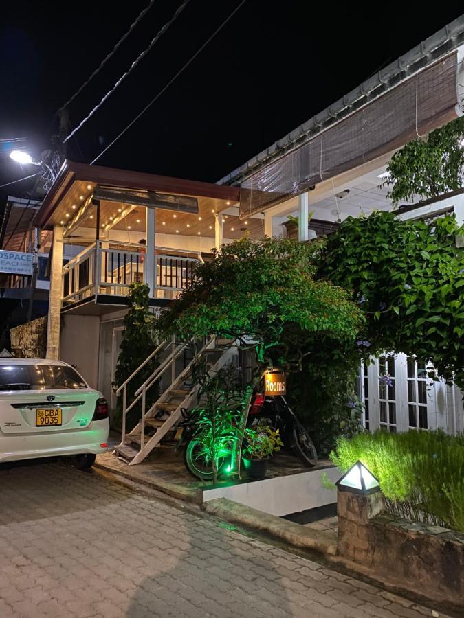 Beach Walk Hotel Unawatuna Εξωτερικό φωτογραφία