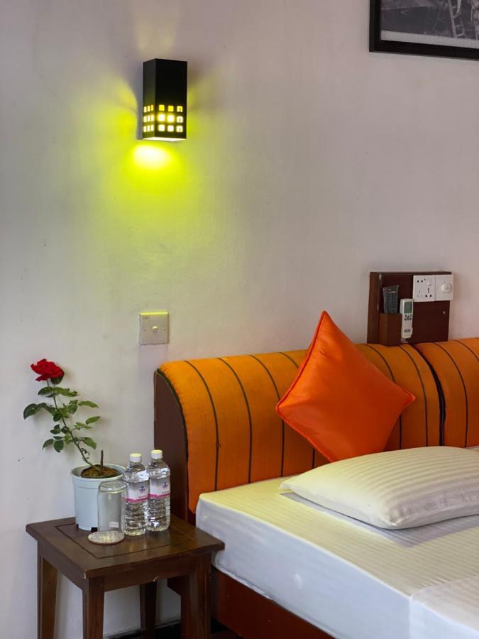 Beach Walk Hotel Unawatuna Εξωτερικό φωτογραφία